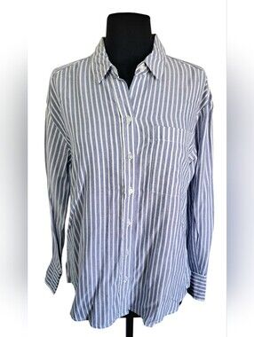 Lola River Women's Boxy Crop Thin Striped Long Sleeve Button Down Shirt NWT